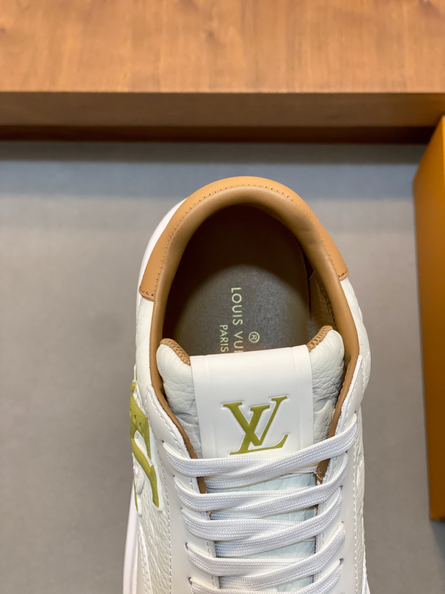 Louis Vuitton 루이비통 트레이너 미드 스니커즈 6
