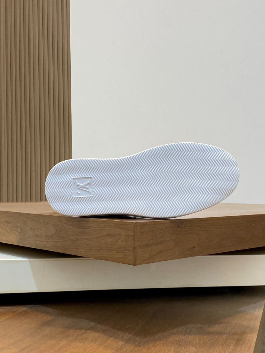 Louis Vuitton 루이비통 트레이너 미드 스니커즈 7