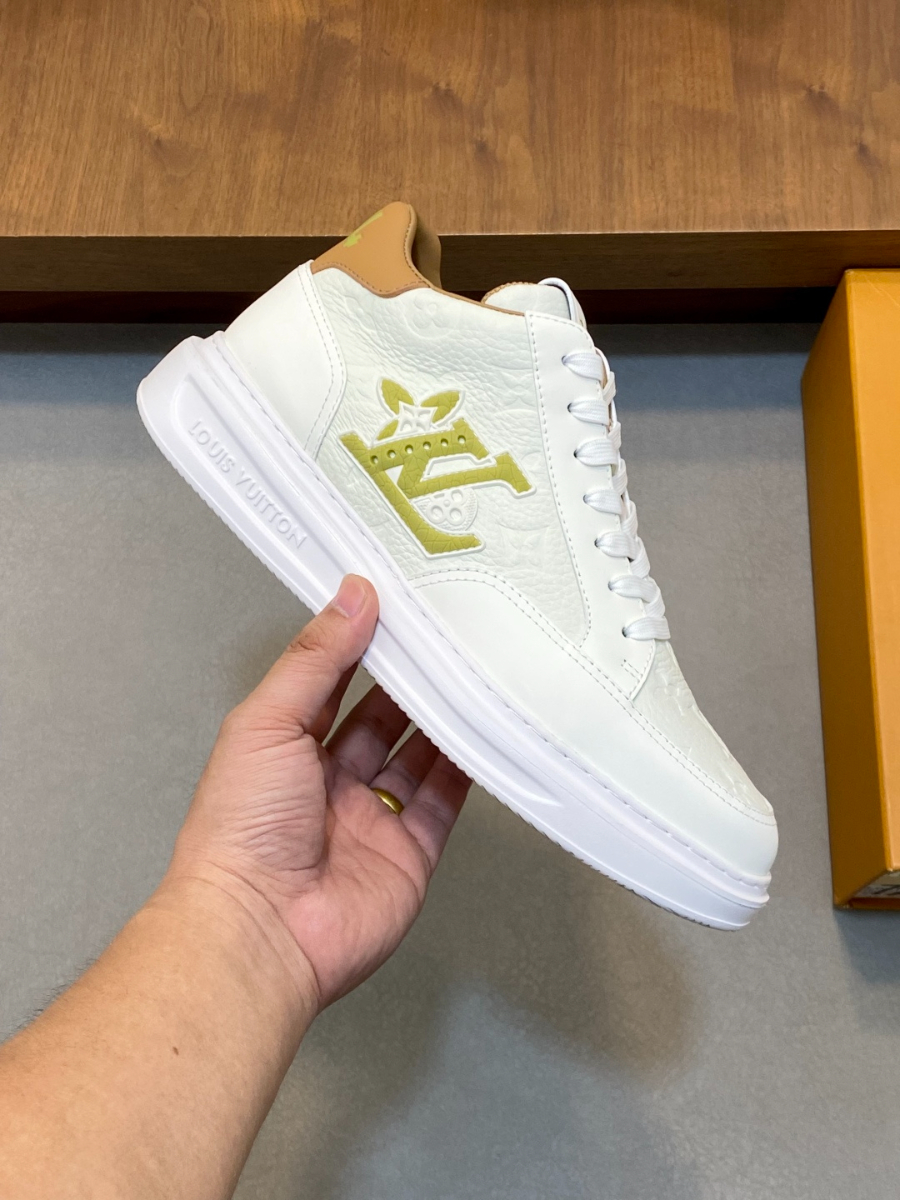 Louis Vuitton 루이비통 트레이너 미드 스니커즈 8