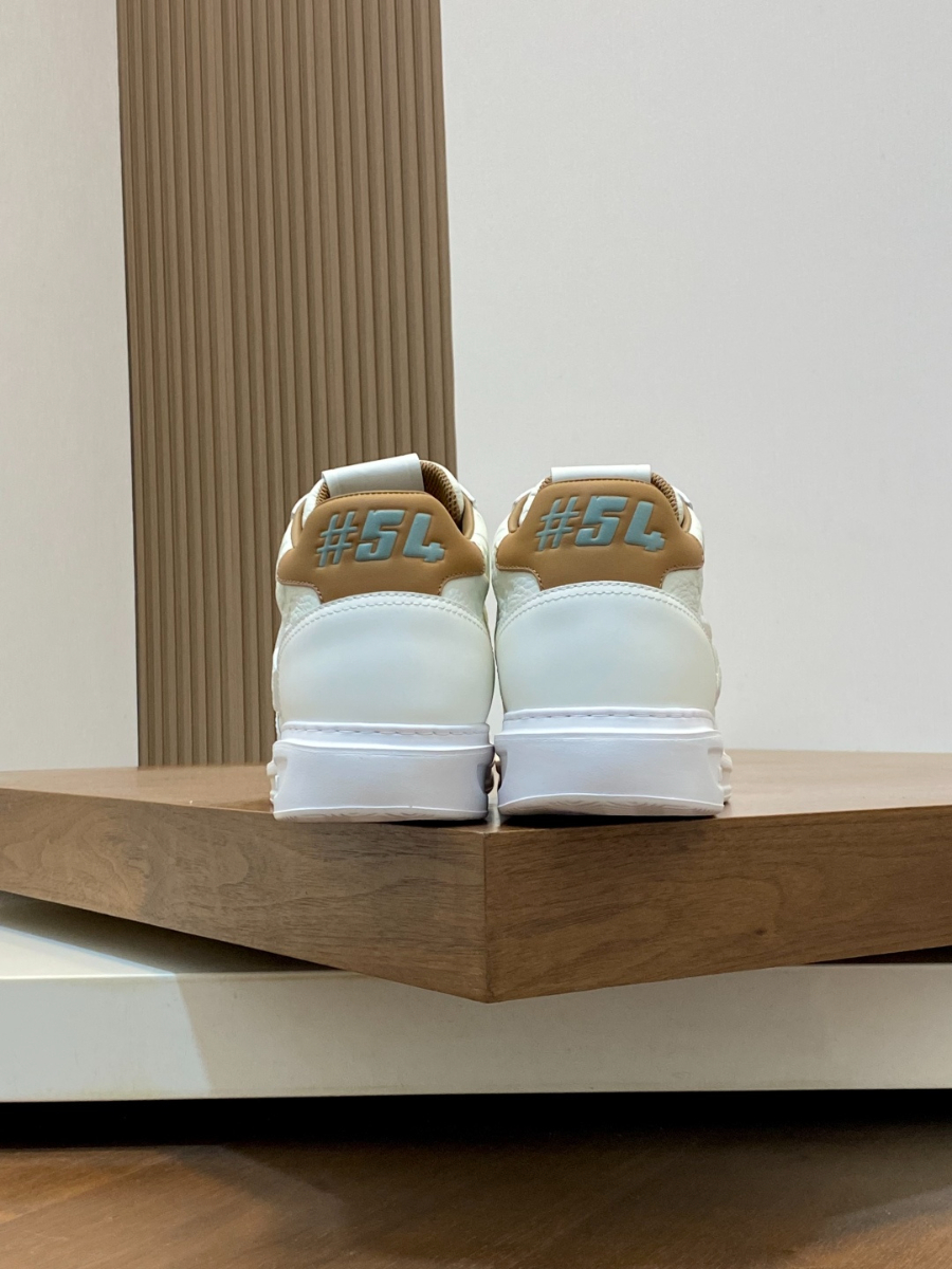 Louis Vuitton 루이비통 트레이너 미드 스니커즈 8