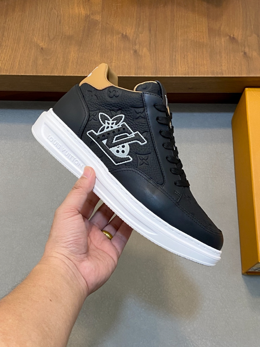 Louis Vuitton 루이비통 트레이너 미드 스니커즈 3