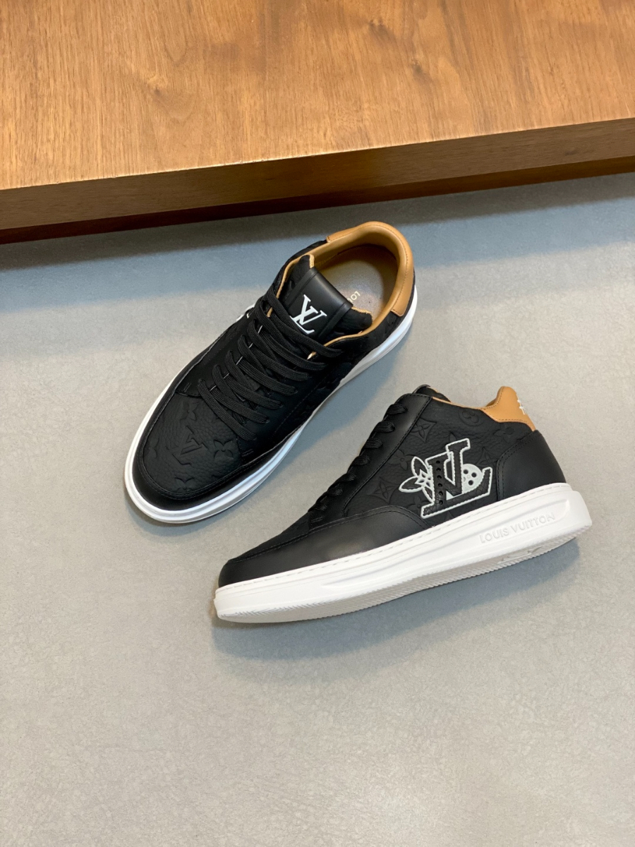 Louis Vuitton 루이비통 트레이너 미드 스니커즈 4