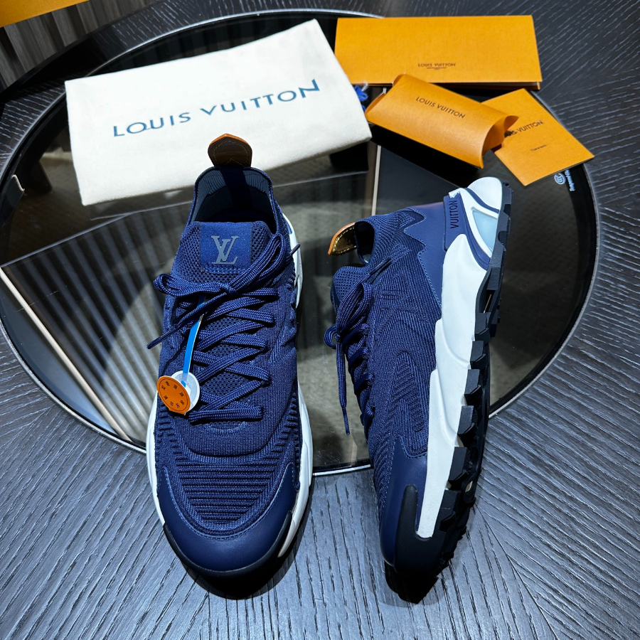 Louis Vuitton 루이비통 Runner Tatic 러너 타틱 스니커즈 1