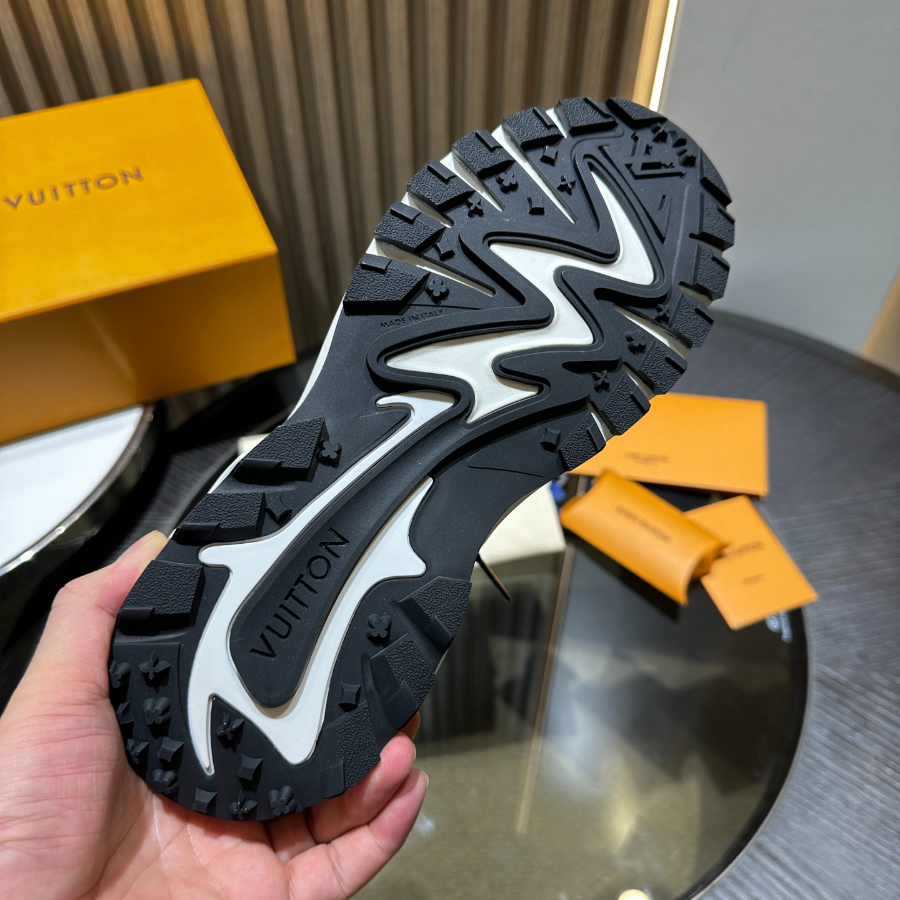 Louis Vuitton 루이비통 Runner Tatic 러너 타틱 스니커즈 7