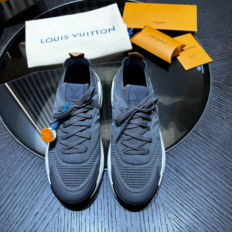 Louis Vuitton 루이비통 Runner Tatic 러너 타틱 스니커즈 1