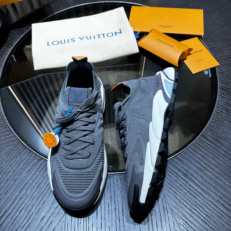 Louis Vuitton 루이비통 Runner Tatic 러너 타틱 스니커즈 2