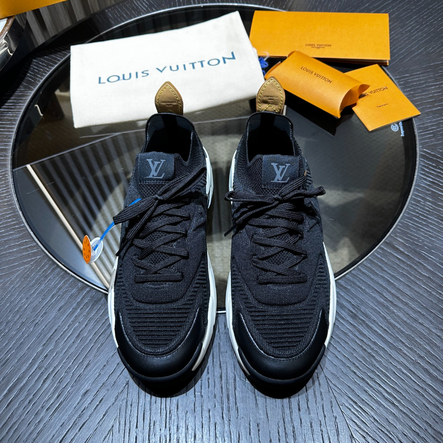 Louis Vuitton 루이비통 Runner Tatic 러너 타틱 스니커즈 2