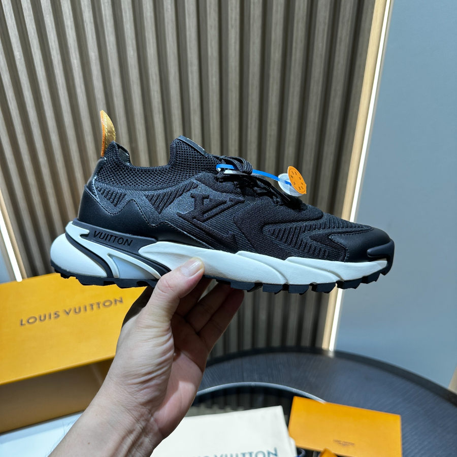 Louis Vuitton 루이비통 Runner Tatic 러너 타틱 스니커즈 4