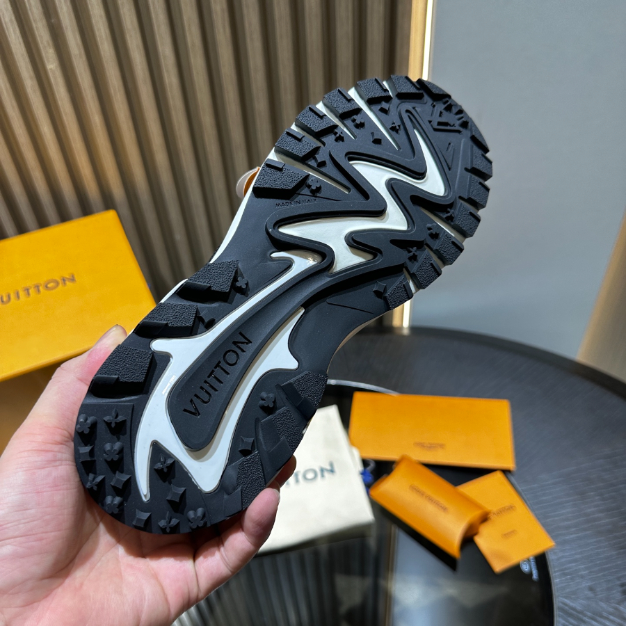 Louis Vuitton 루이비통 Runner Tatic 러너 타틱 스니커즈 7