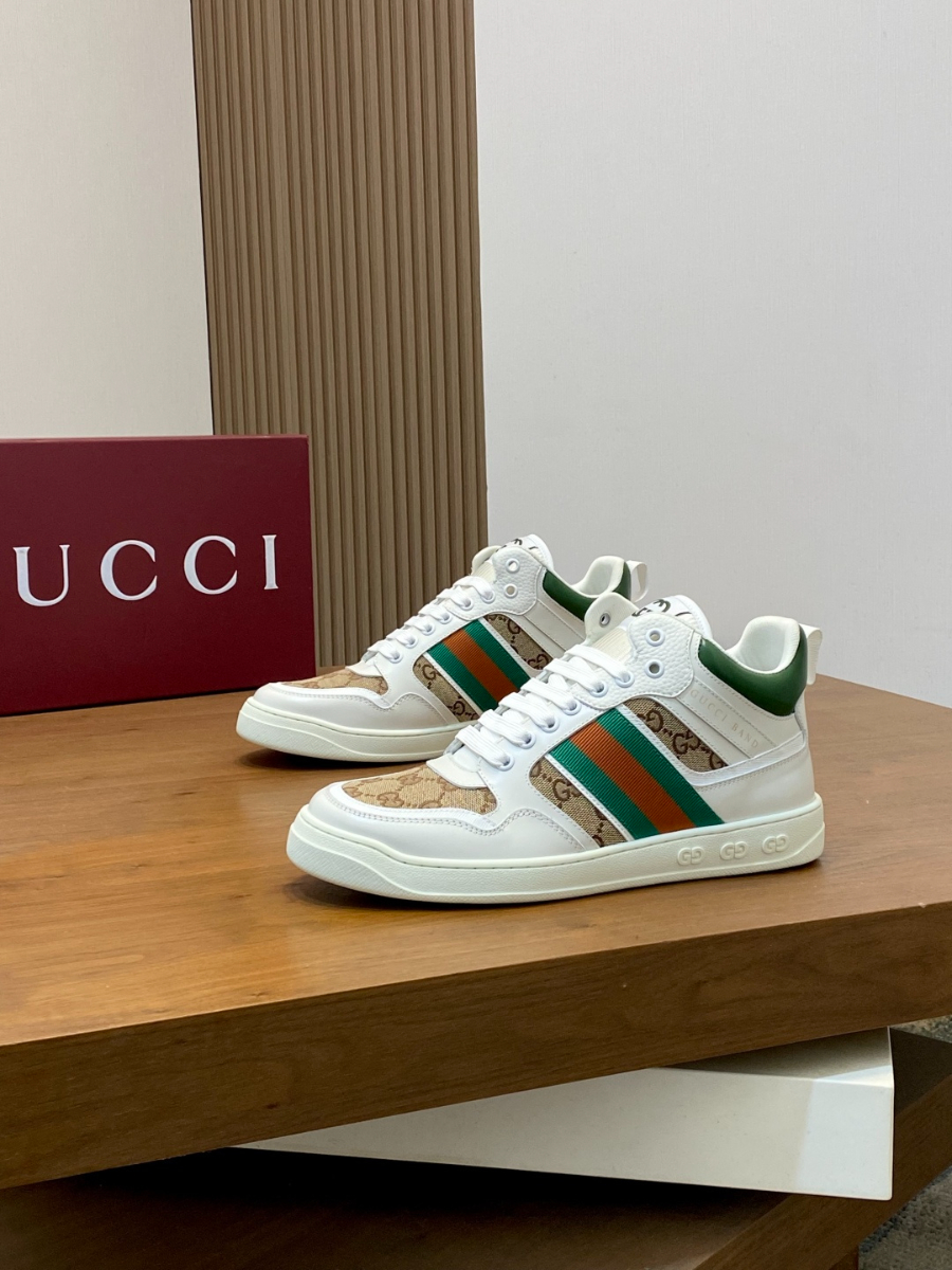 Gucci 구찌 GG 자수 레더 스니커즈 1