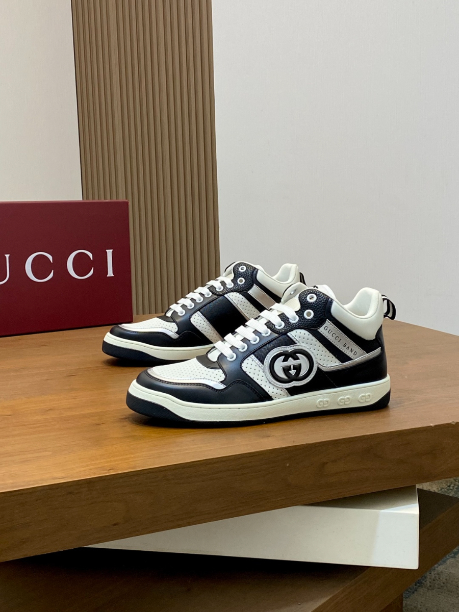 Gucci 구찌 GG 자수 레더 스니커즈 1