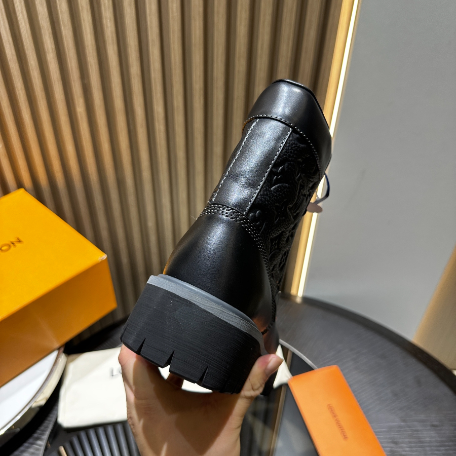 Louis Vuitton 루이비통 Ranger 부츠 6