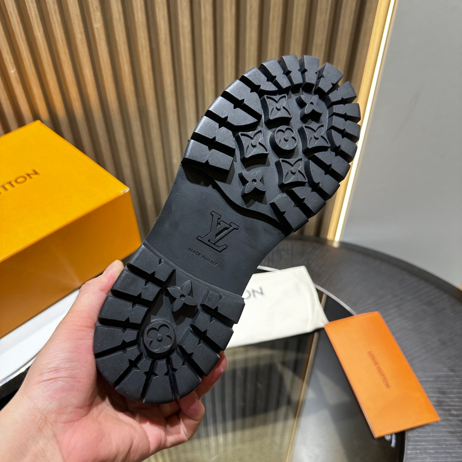 Louis Vuitton 루이비통 Ranger 부츠 7