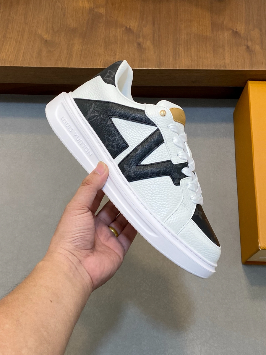 Louis Vuitton 루이비통 남성 스니커즈 4