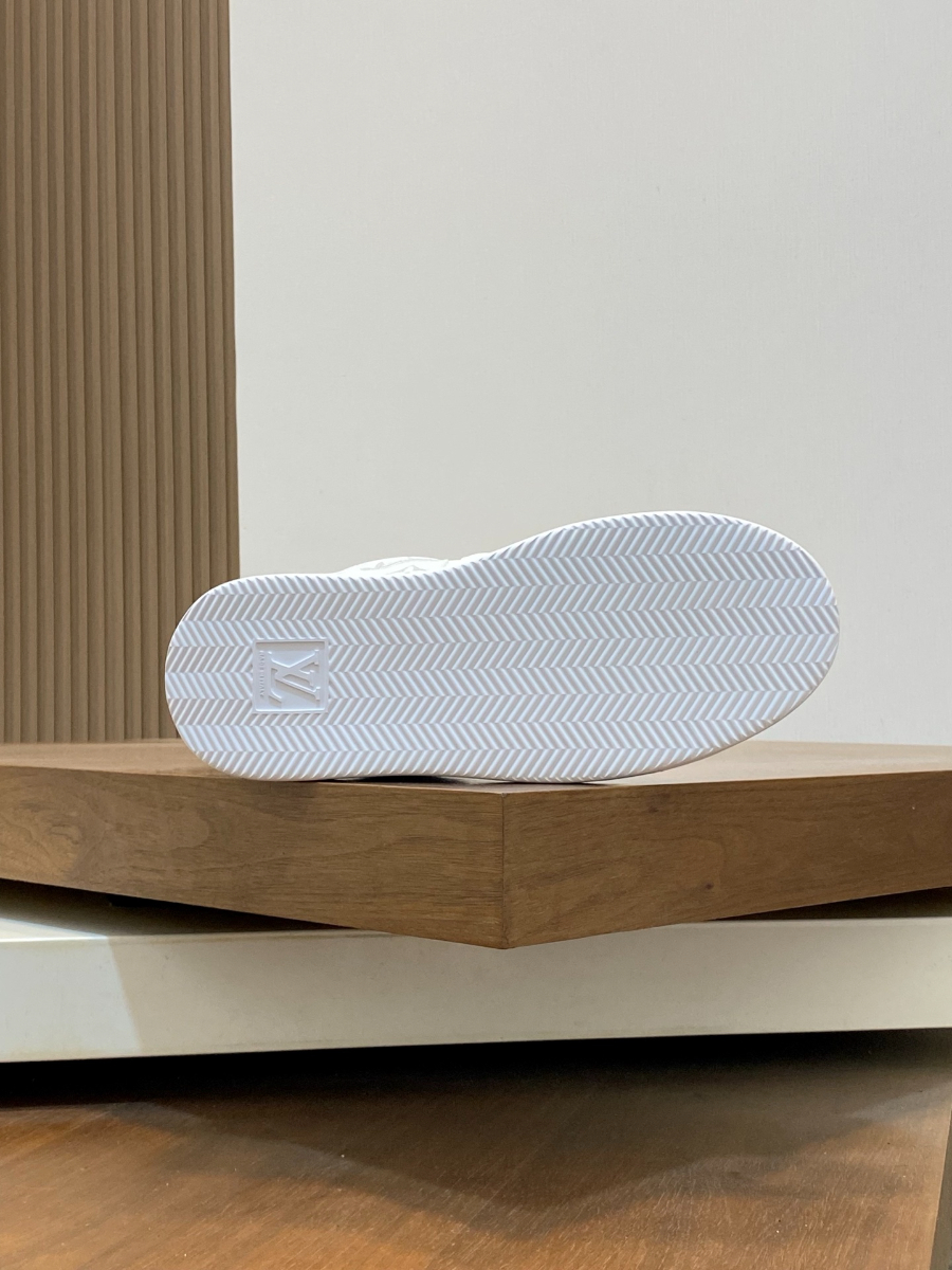 Louis Vuitton 루이비통 남성 스니커즈 9