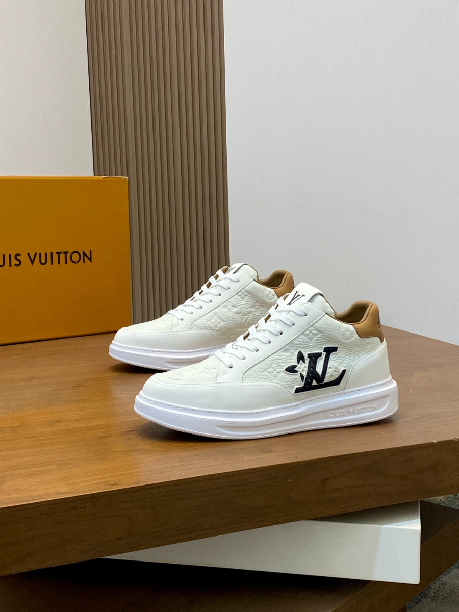 Louis Vuitton 루이비통 남성 미드탑 스니커즈 1
