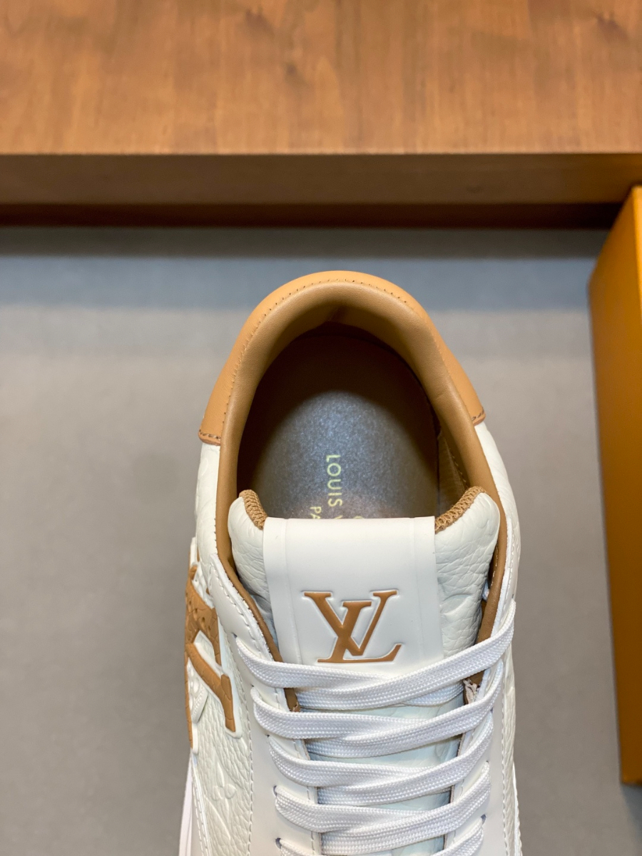 Louis Vuitton 루이비통 남성 미드탑 스니커즈 7