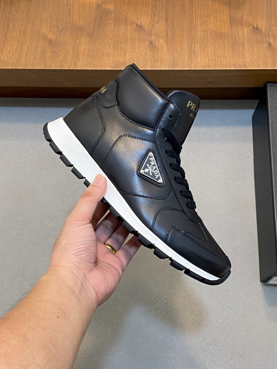 Prada 프라다 남성 가죽 하이탑 스니커즈 4