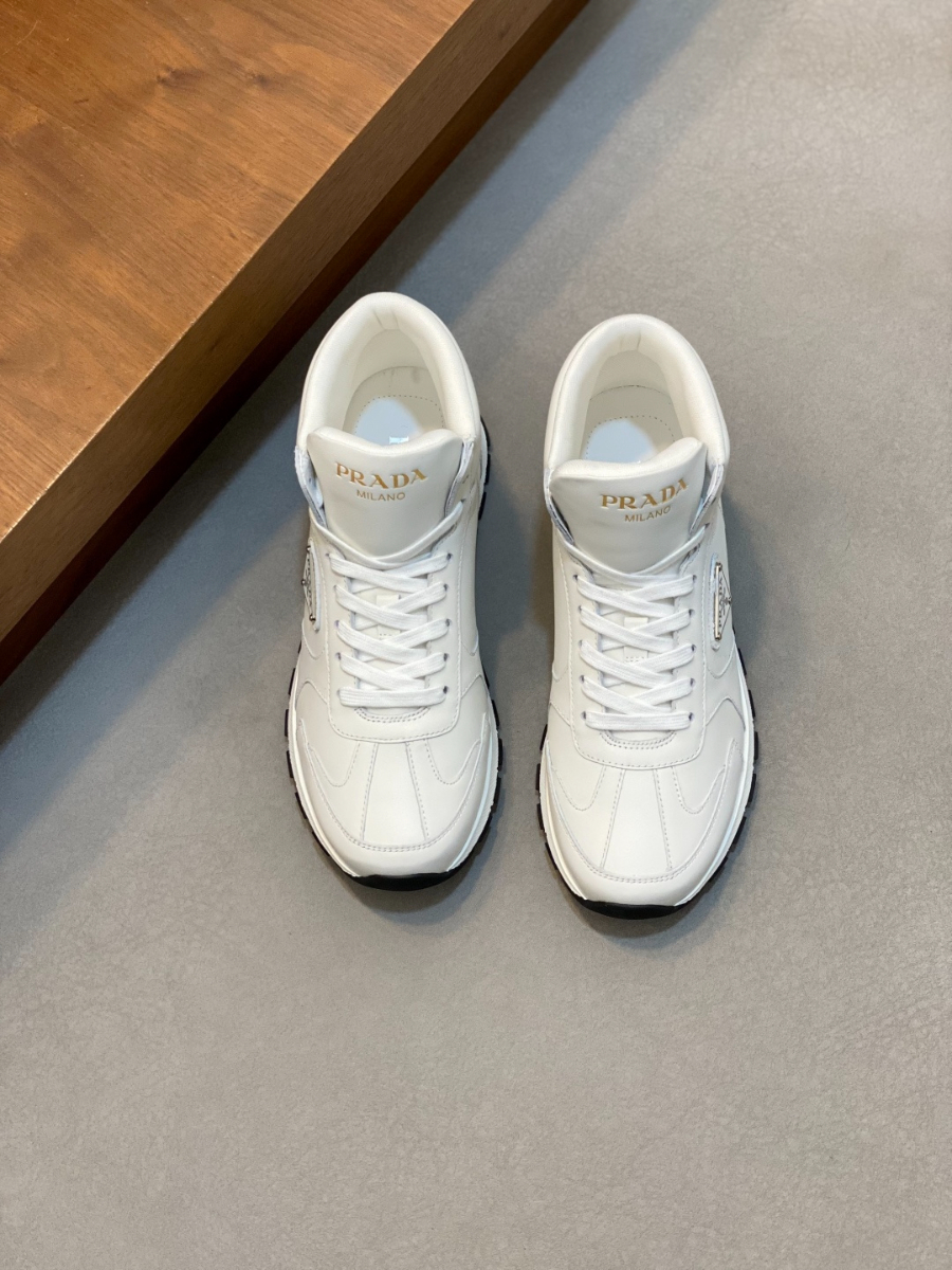 Prada 프라다 남성 가죽 하이탑 스니커즈 2