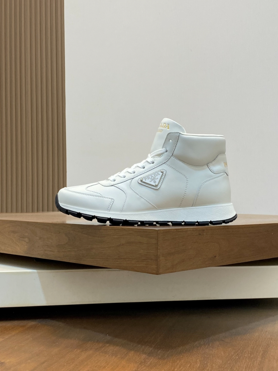Prada 프라다 남성 가죽 하이탑 스니커즈 3