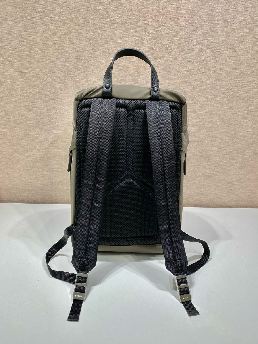 Prada 프라다 2024 나일론 백팩 36cm 블랙&카키 15