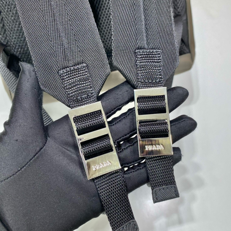 Prada 프라다 2024 나일론 백팩 36cm 블랙&카키 18