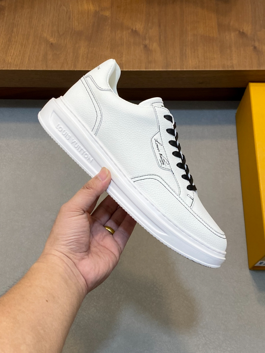 Louis Vuitton 루이비통 모노그램 소가죽 로우탑 스니커즈 3