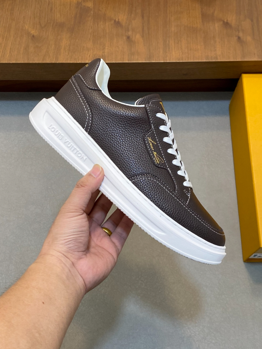 Louis Vuitton 루이비통 모노그램 소가죽 로우탑 스니커즈 4