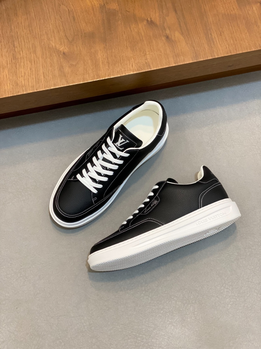 Louis Vuitton 루이비통 모노그램 소가죽 로우탑 스니커즈 4