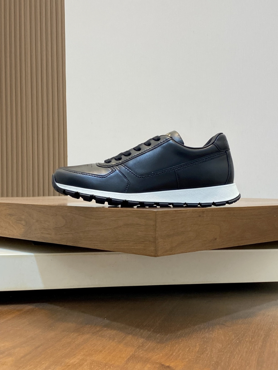 Prada 프라다 남성 소가죽 메쉬 트라이앵글 로고 스니커즈 3