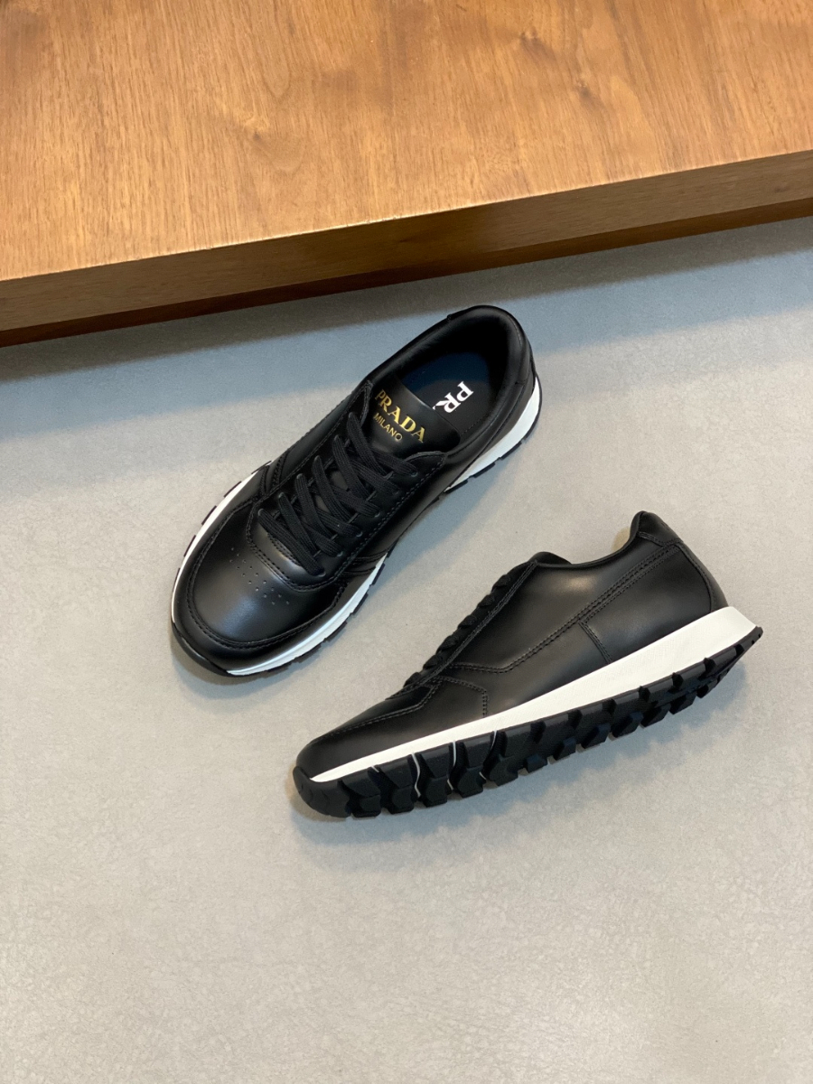 Prada 프라다 남성 소가죽 메쉬 트라이앵글 로고 스니커즈 5