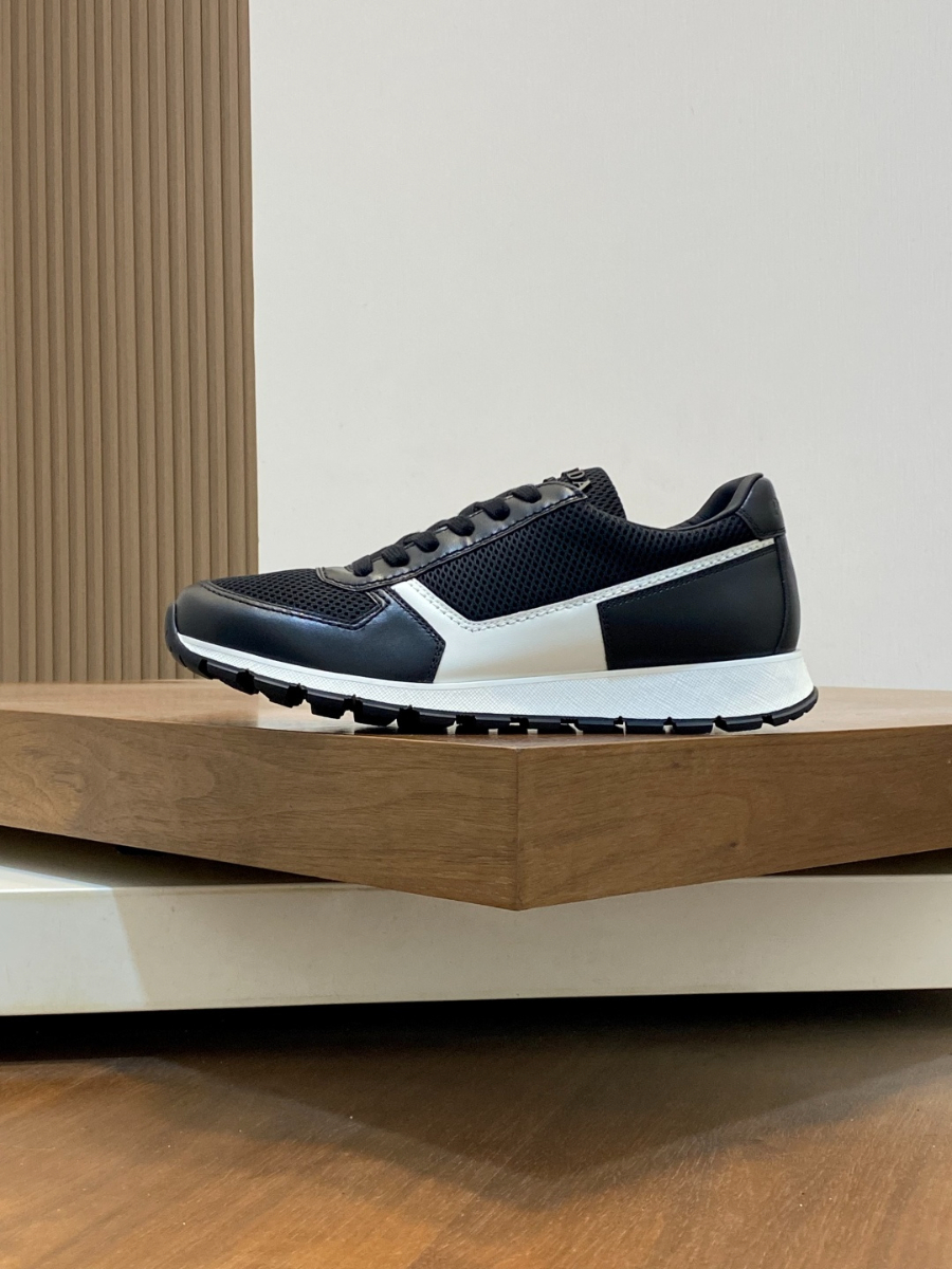 Prada 프라다 남성 소가죽 메쉬 트라이앵글 로고 스니커즈 3