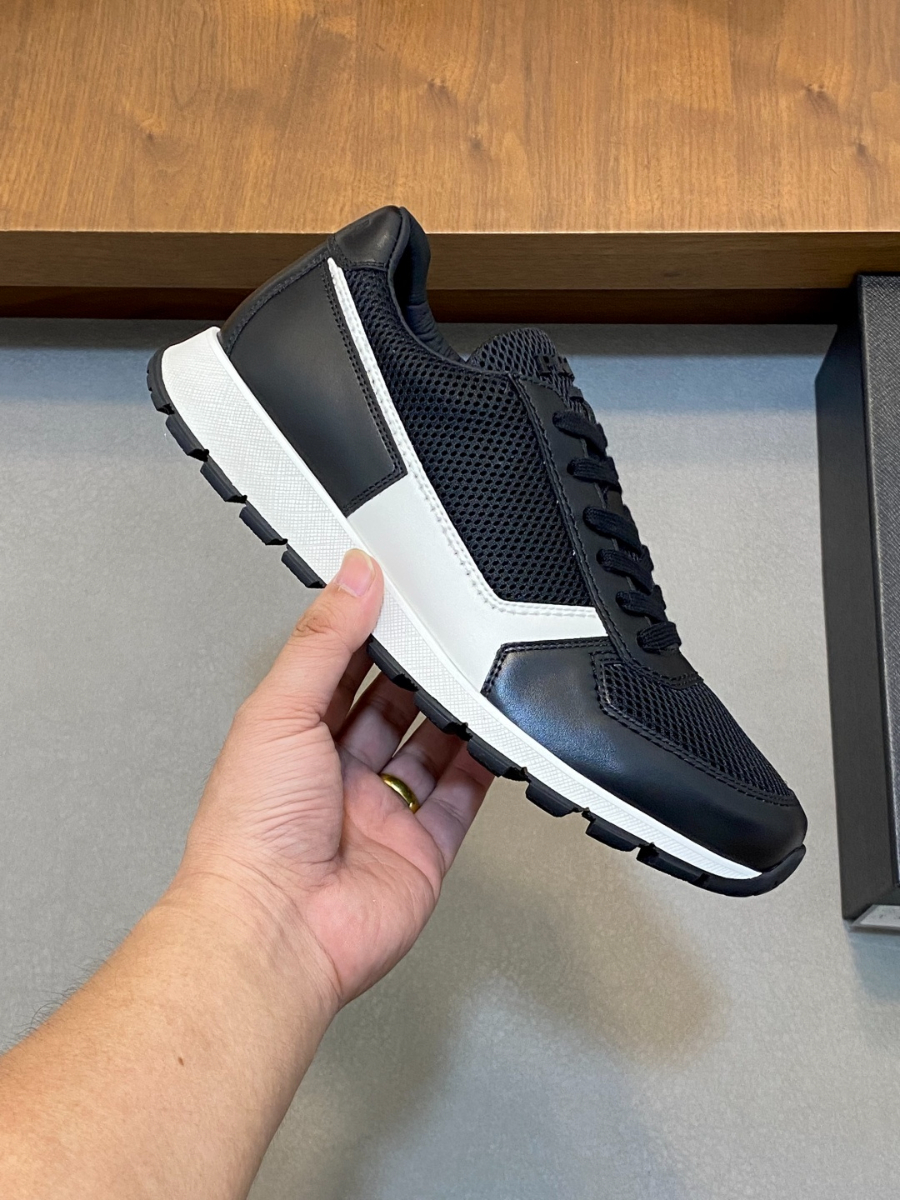 Prada 프라다 남성 소가죽 메쉬 트라이앵글 로고 스니커즈 4