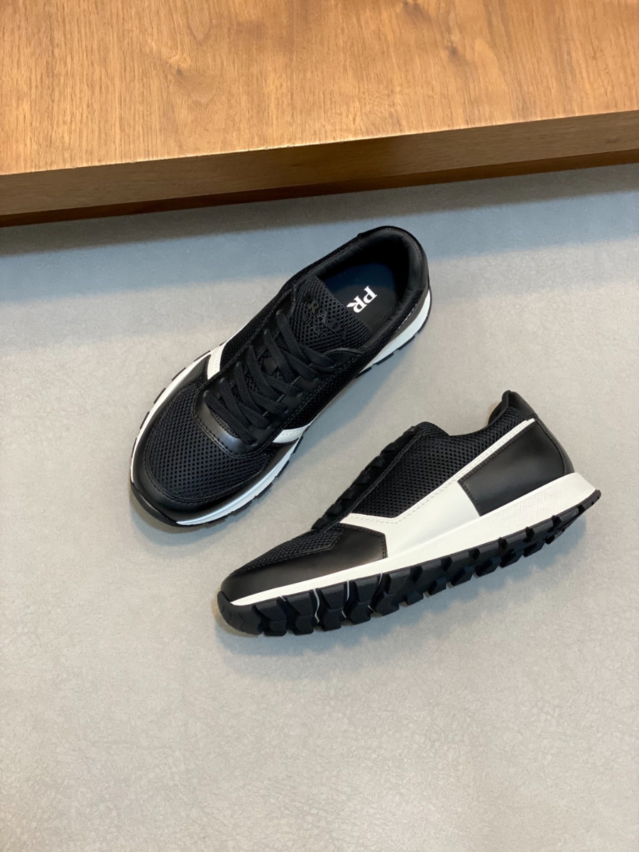 Prada 프라다 남성 소가죽 메쉬 트라이앵글 로고 스니커즈 5