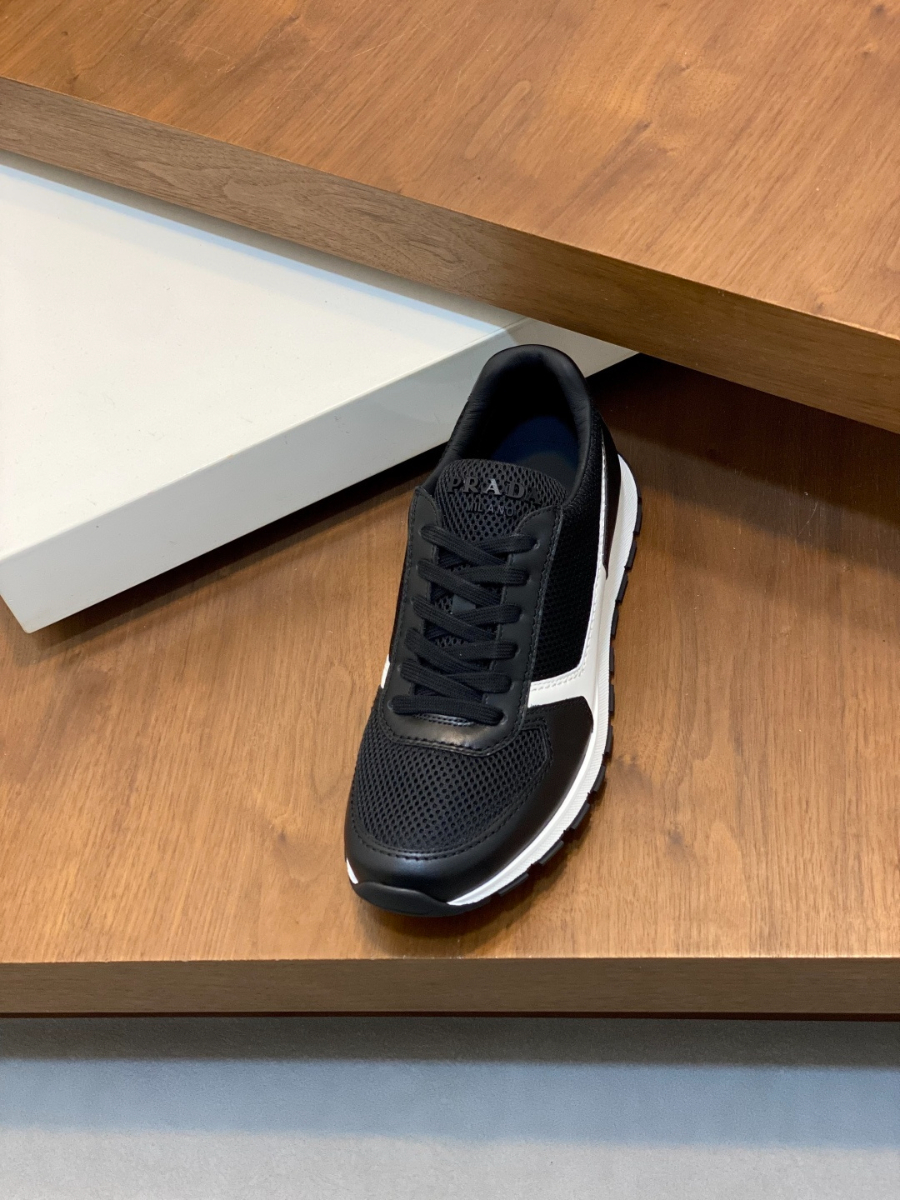 Prada 프라다 남성 소가죽 메쉬 트라이앵글 로고 스니커즈 6