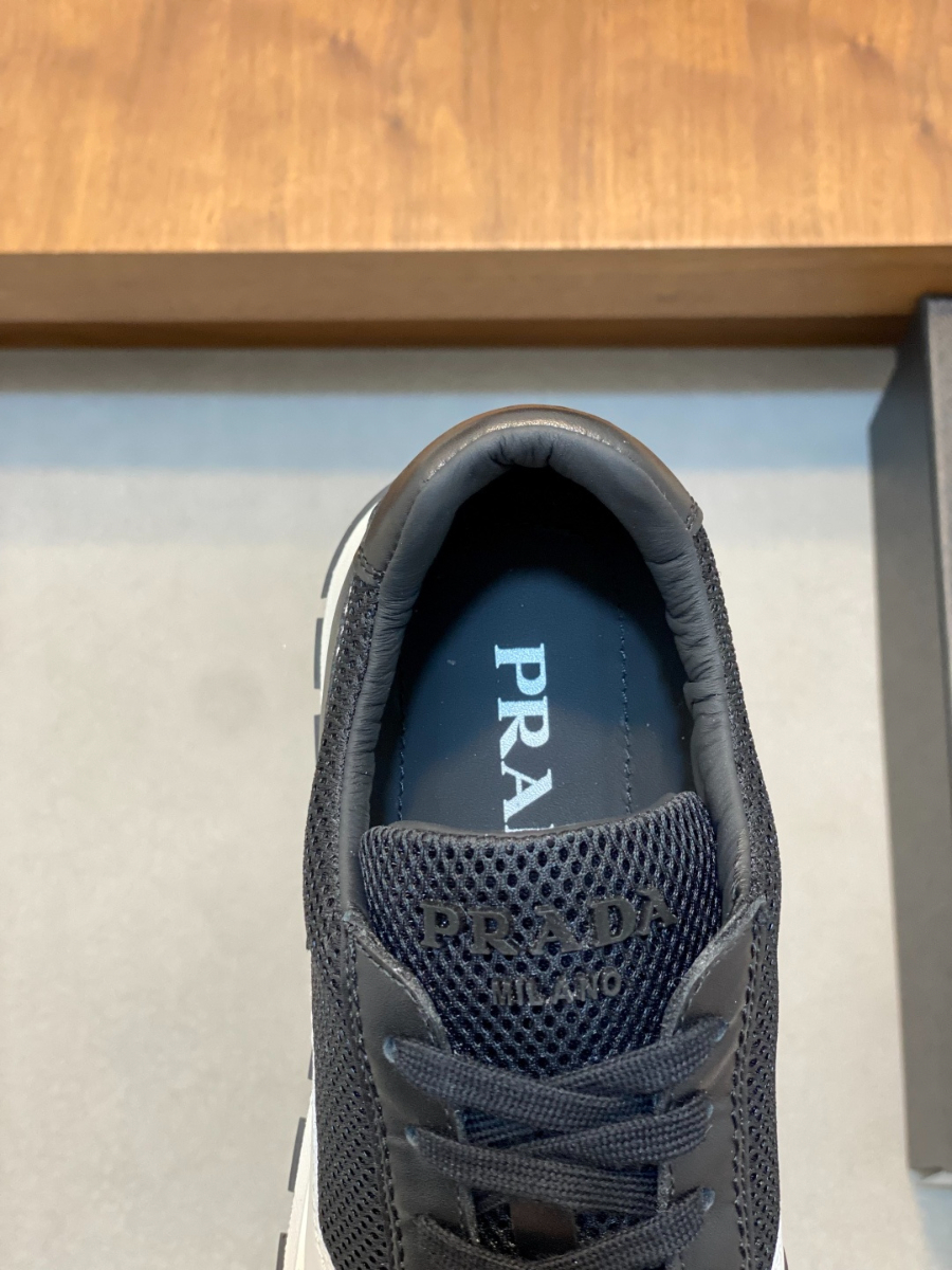 Prada 프라다 남성 소가죽 메쉬 트라이앵글 로고 스니커즈 7