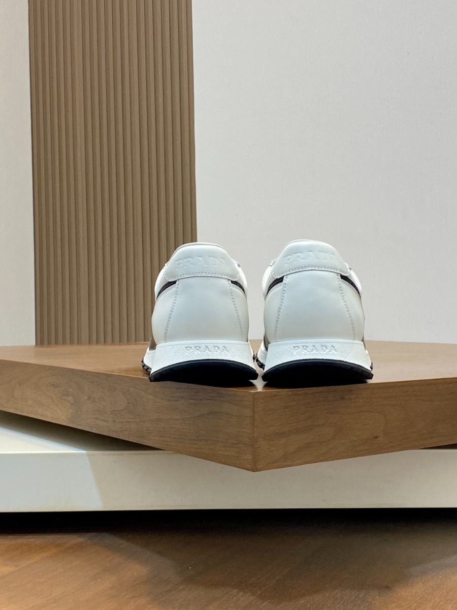 Prada 프라다 남성 소가죽 메쉬 트라이앵글 로고 스니커즈 8