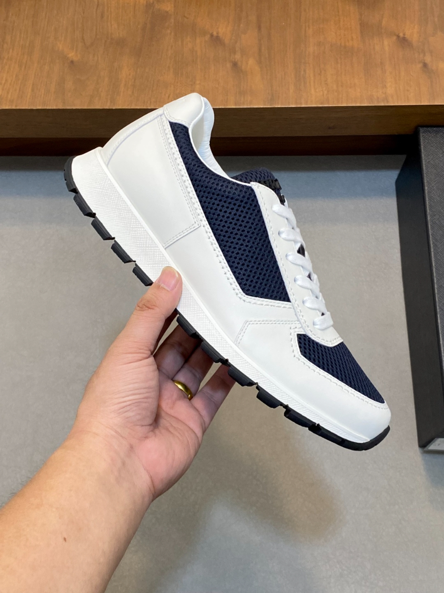 Prada 프라다 남성 소가죽 메쉬 트라이앵글 로고 스니커즈 4