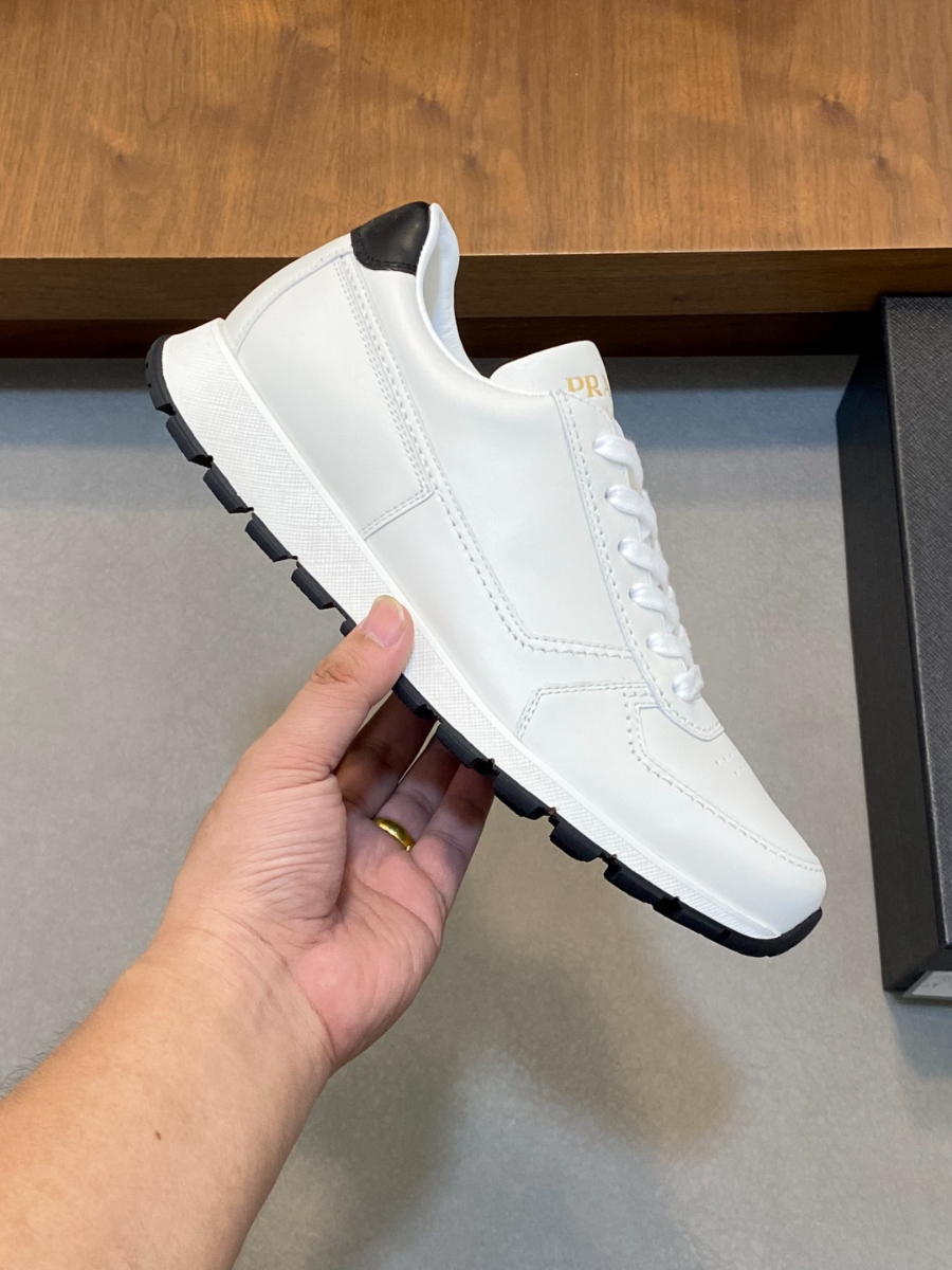 Prada 프라다 남성 소가죽 메쉬 트라이앵글 로고 스니커즈 4