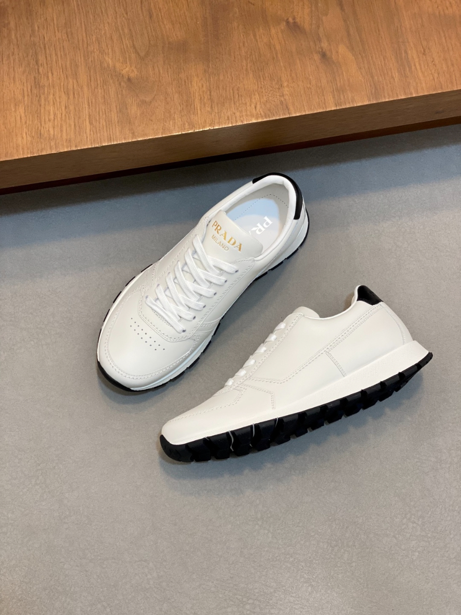 Prada 프라다 남성 소가죽 메쉬 트라이앵글 로고 스니커즈 5