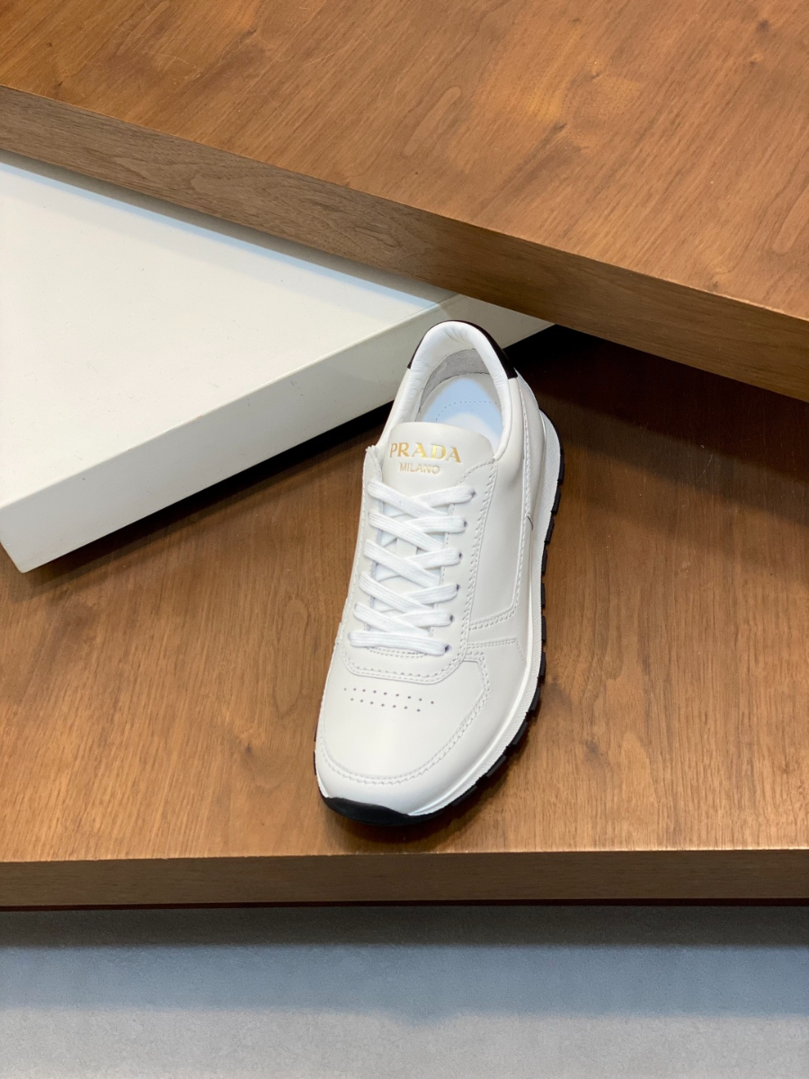 Prada 프라다 남성 소가죽 메쉬 트라이앵글 로고 스니커즈 6