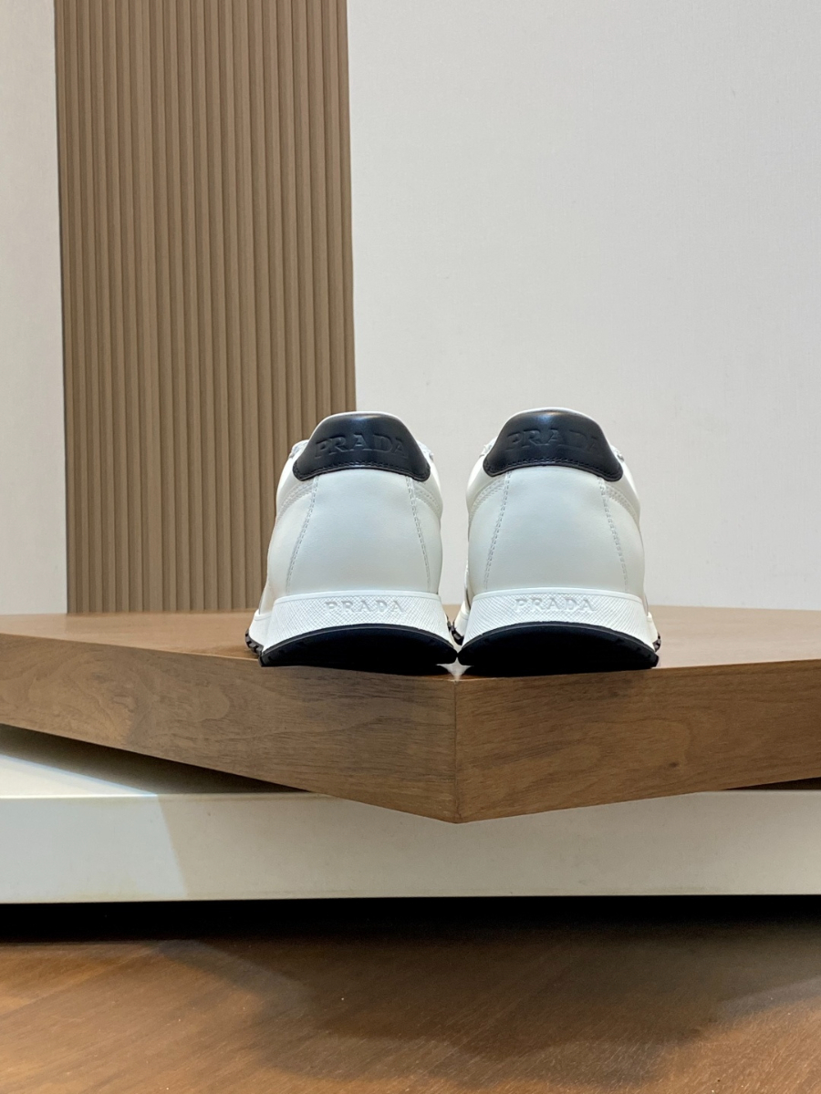 Prada 프라다 남성 소가죽 메쉬 트라이앵글 로고 스니커즈 8