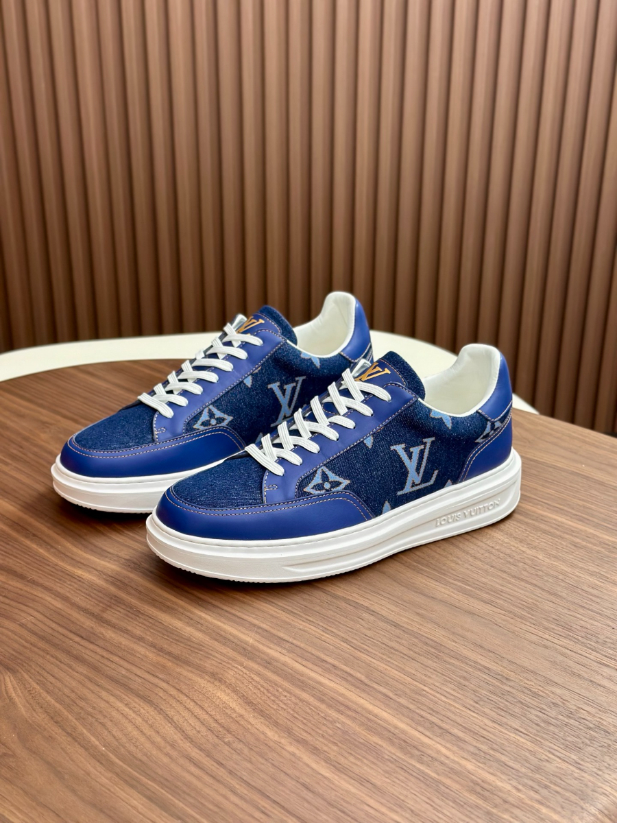 Louis Vuitton 루이비통 LV 모노그램 로우탑 스니커즈 3