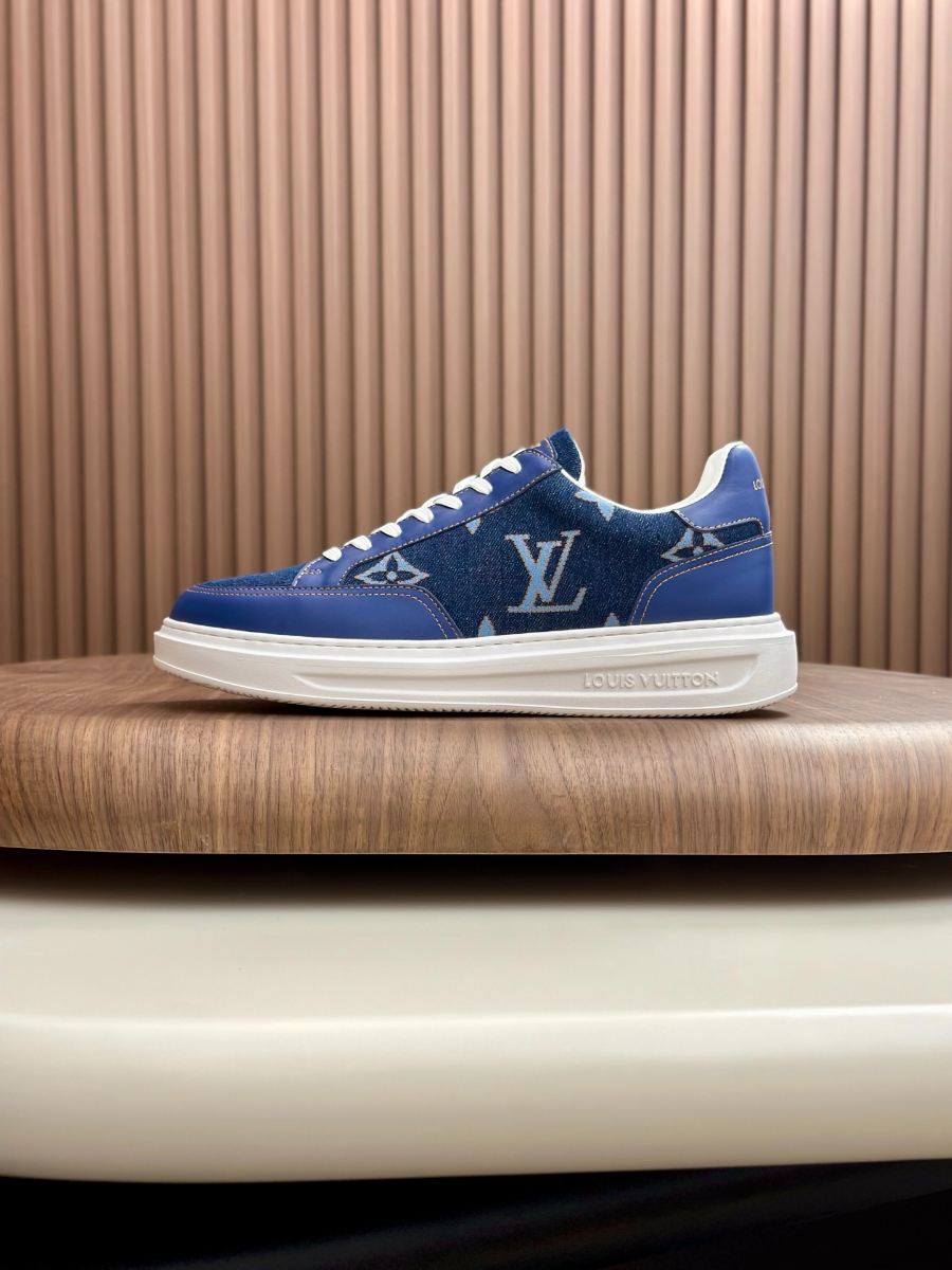 Louis Vuitton 루이비통 LV 모노그램 로우탑 스니커즈 4