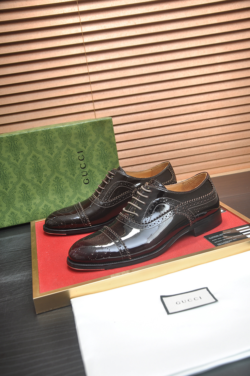 GUCCI 구찌 남성 클래식 브로그 레더 옥스포드 구두 1
