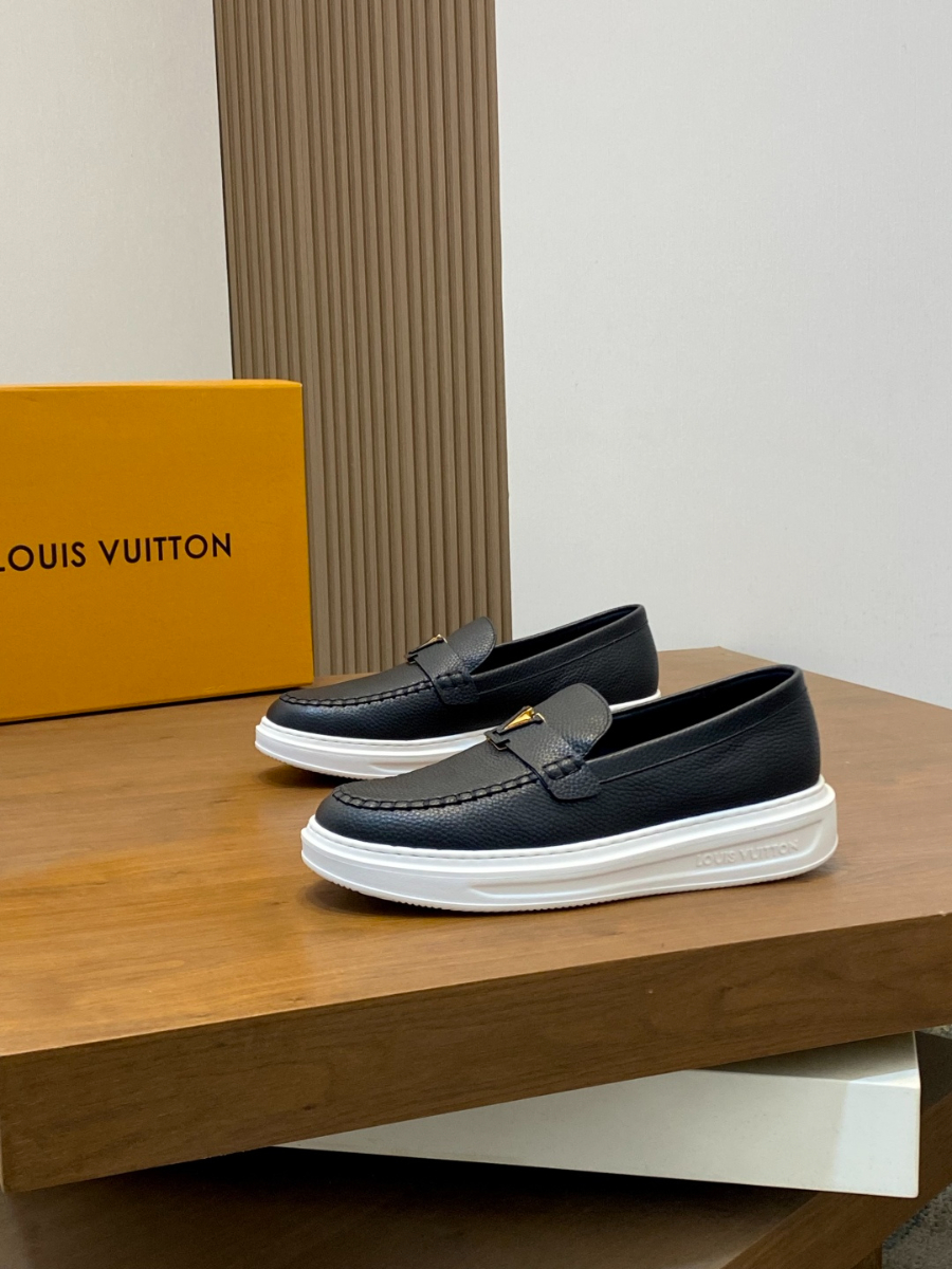 LOUIS VUITTON 루이비통 남성 모노그램 데님 로퍼 스니커즈 1