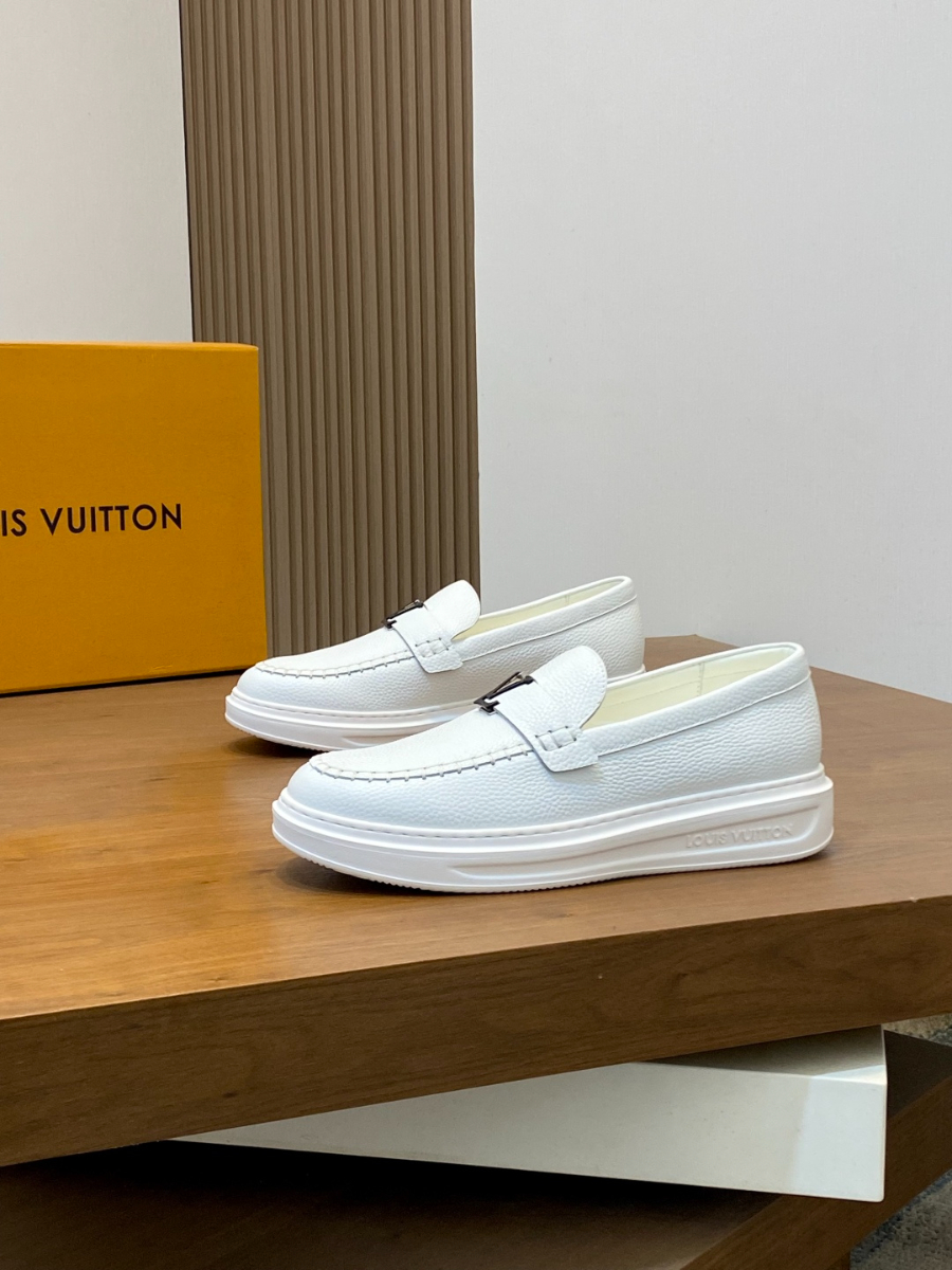 LOUIS VUITTON 루이비통 남성 모노그램 데님 로퍼 스니커즈 1