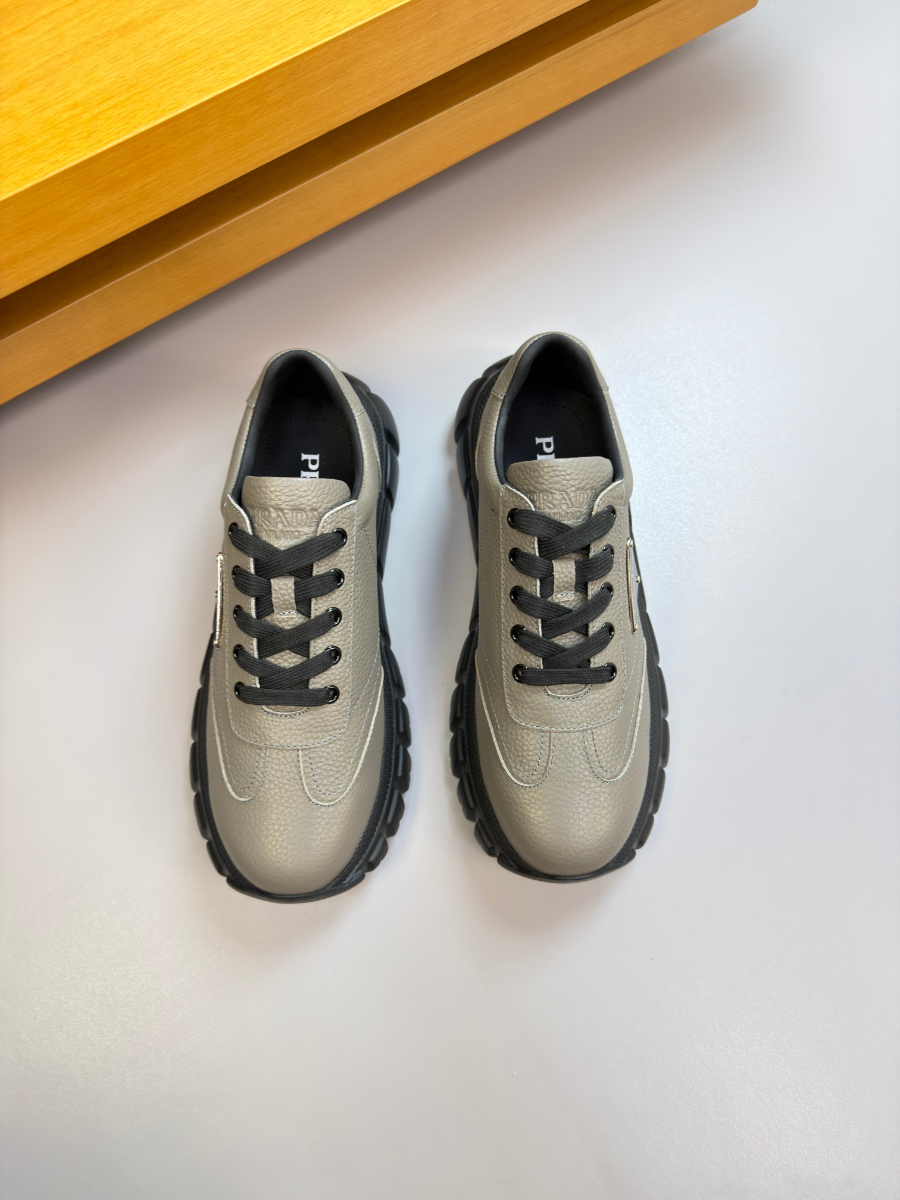 PRADA 프라다 남성 레더 러닝 스니커즈 4