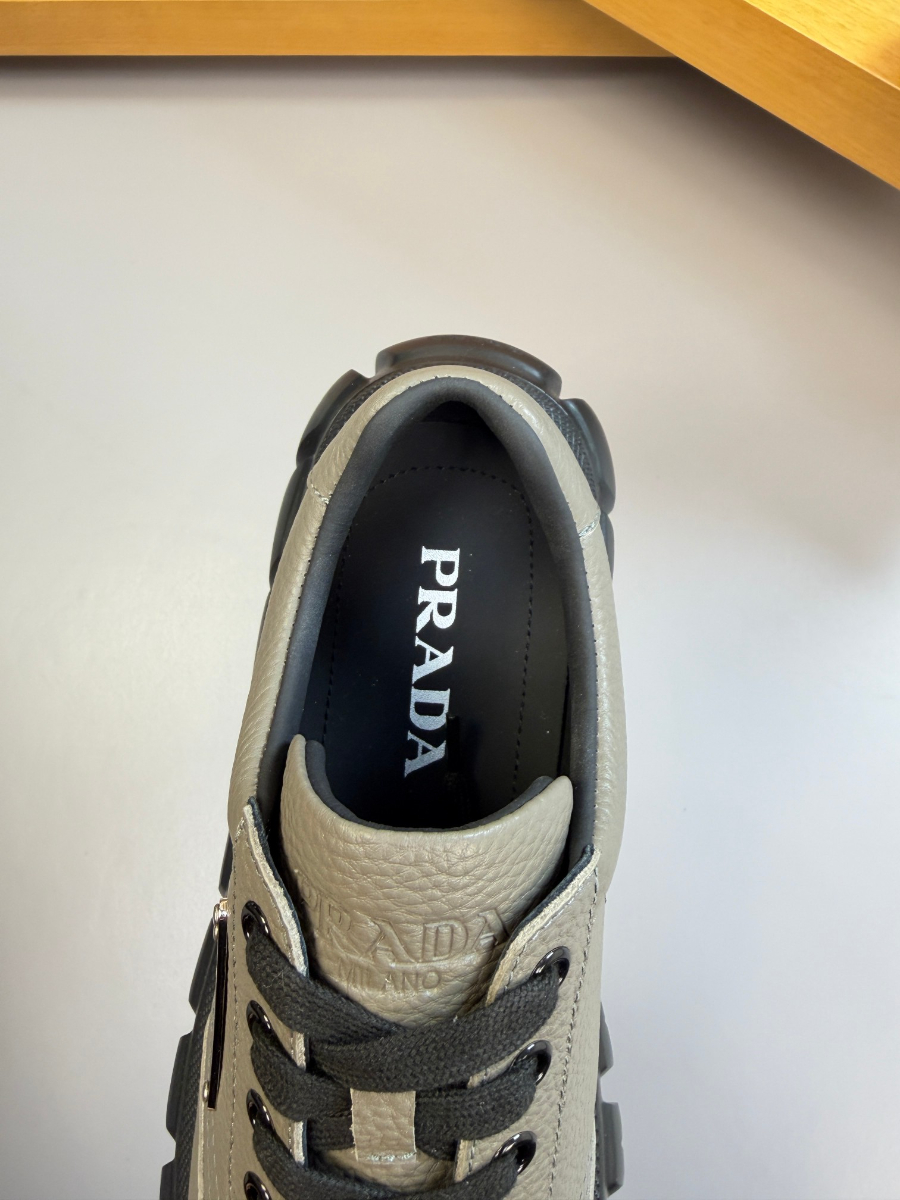 PRADA 프라다 남성 레더 러닝 스니커즈 8