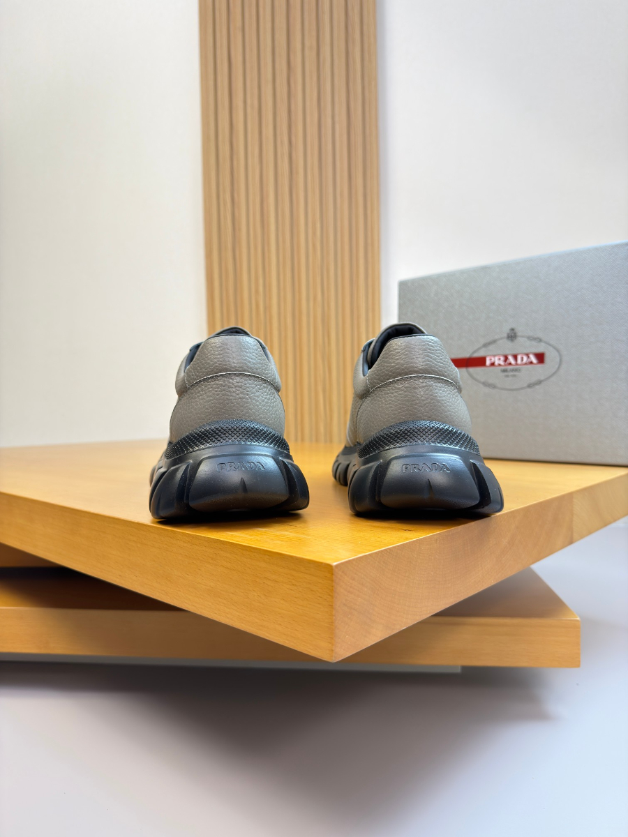 PRADA 프라다 남성 레더 러닝 스니커즈 9